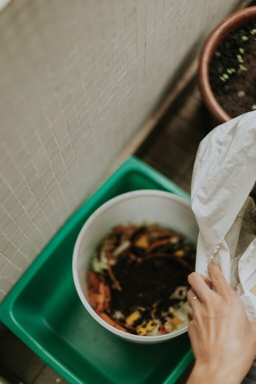 Metode eficiente pentru a reduce risipa alimentară acasă