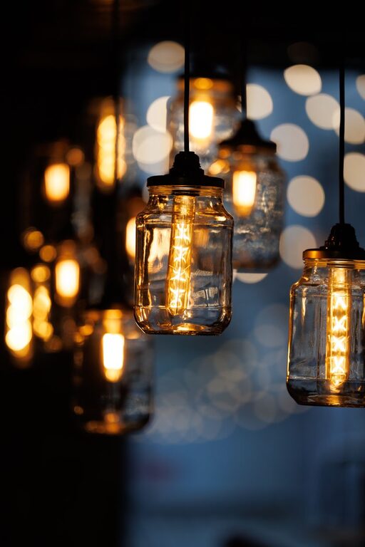 Sfaturi pentru alegerea unei iluminări confortabile acasă